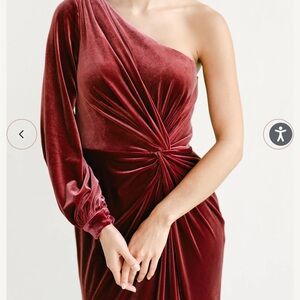 Revelry Aurora Velvet Bridesmaid Dress NWT in Romantic Rose